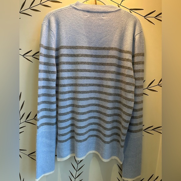 La Ligne Lean Lines Cashmere Sweater. Periwinkle. M. - Picture 4 of 4
